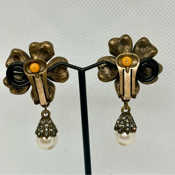 Vintage Rhinestone Pearl Drop Clover Clip-On Earrings, Lucky Charm Jewelry - Picture 6 of 10